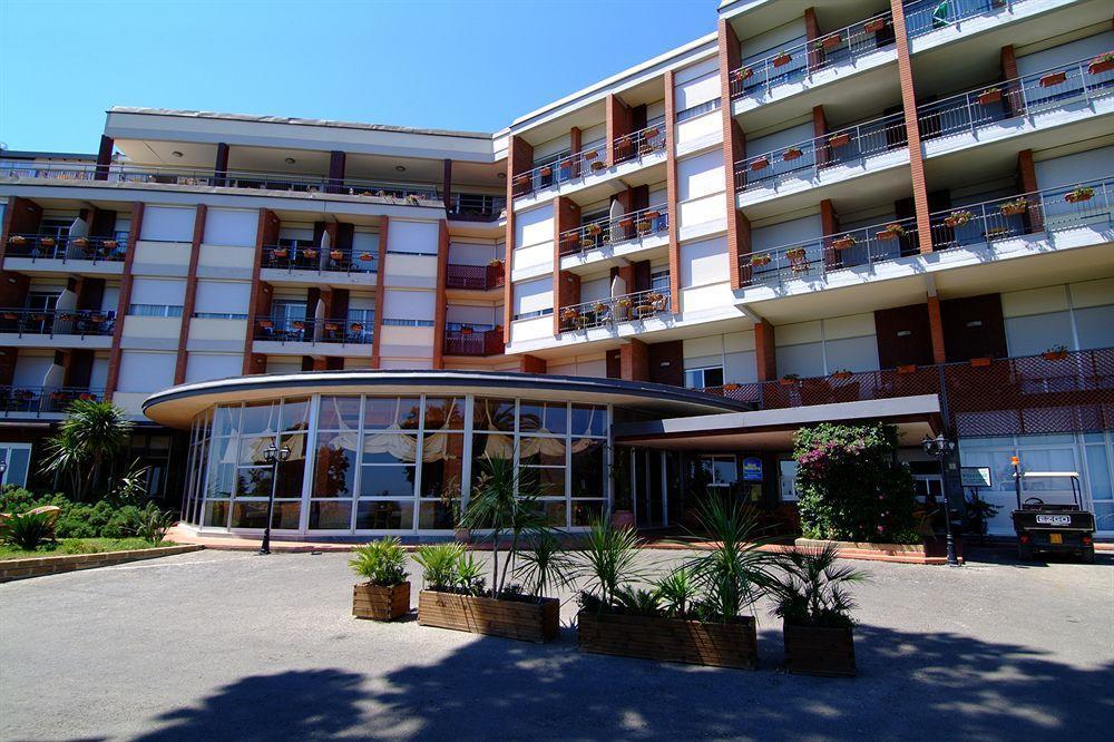 Th - Grand Elba International 4*